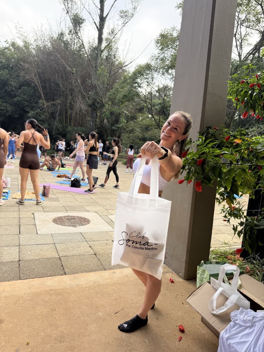 Claudia Manfrim em evento SOMA